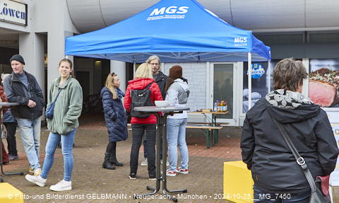 25.10.2025 - Illustrationen und Wall Art mit Katharina Konte und Architekten Herbert Kocht des Marx-Zentrum  